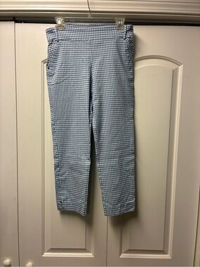 Attyre Light Blue Gingham Capris